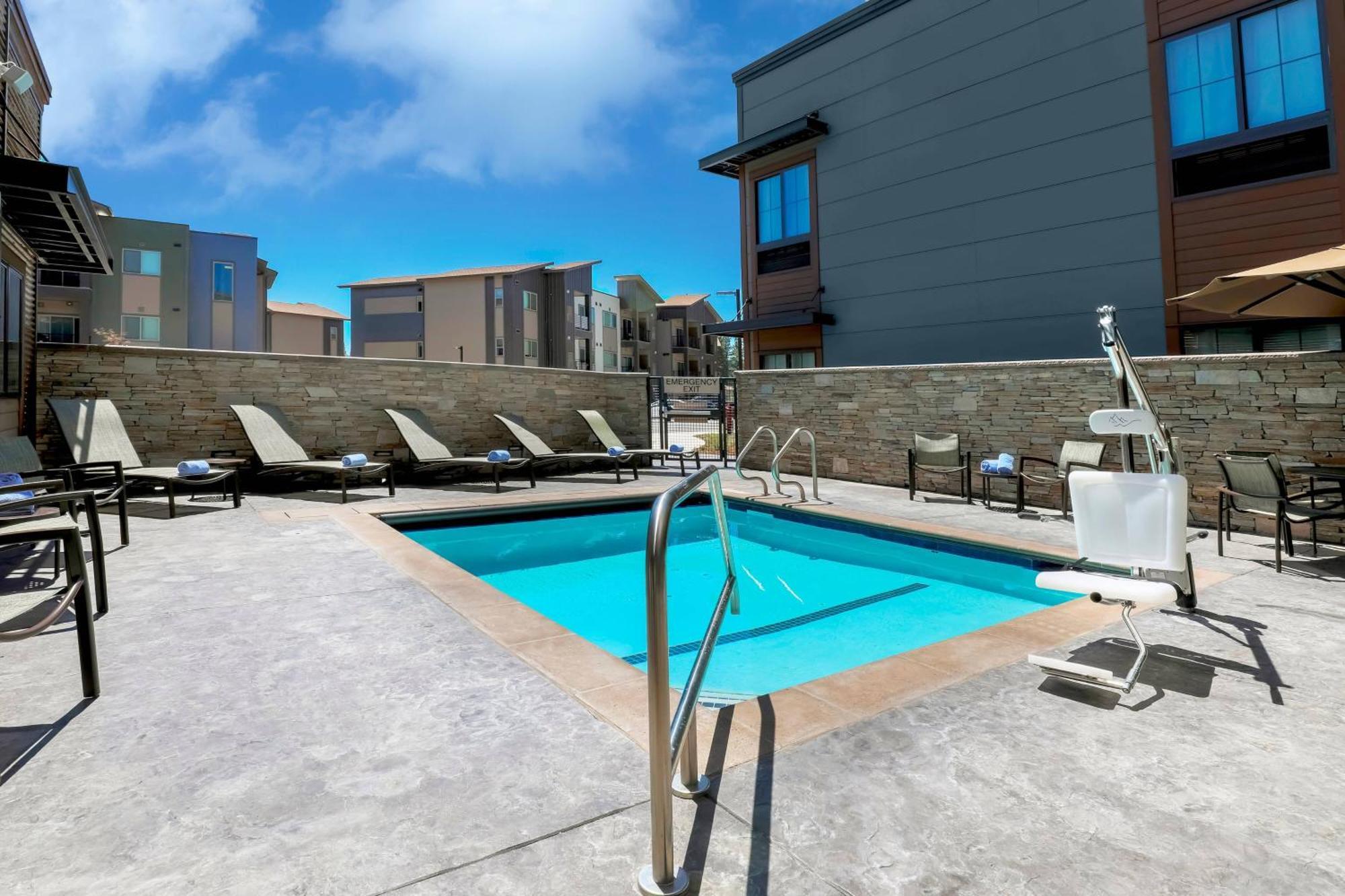 Hotel Springhill By Marriott Tahoe 3*
